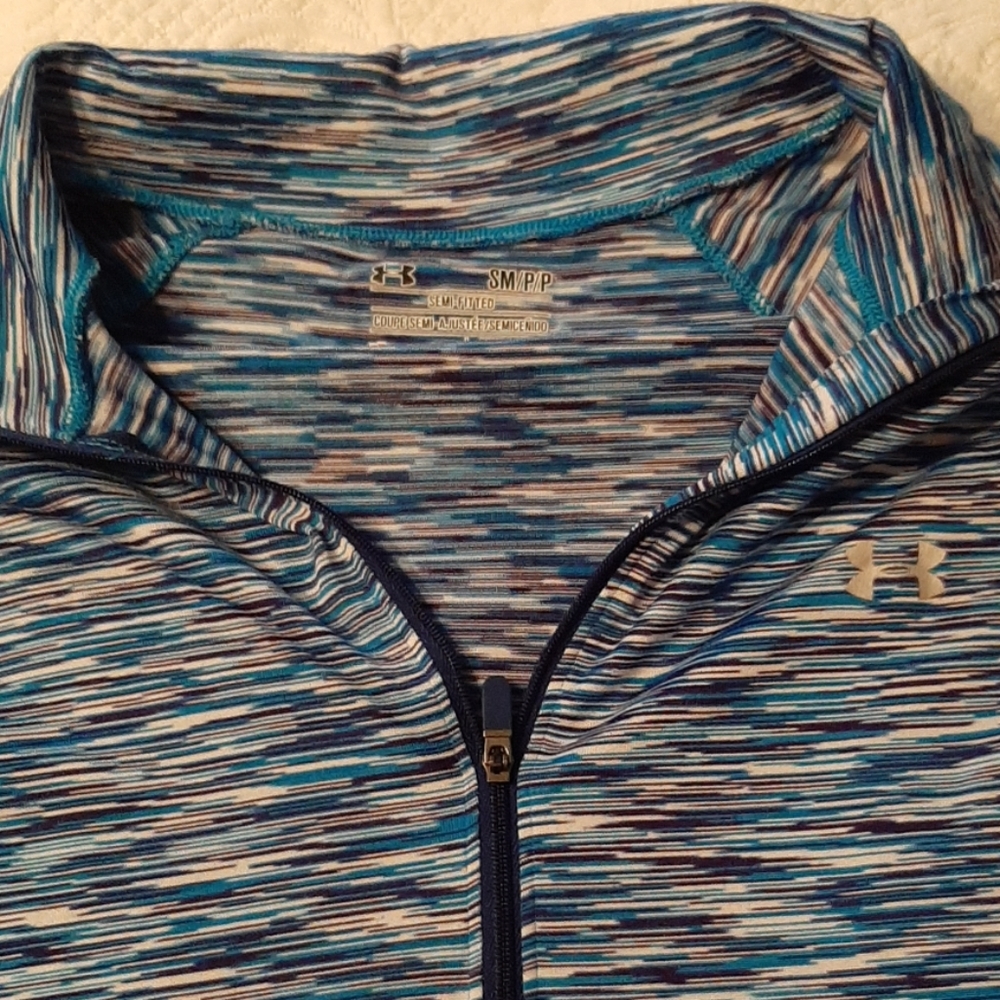 Work out top - Picture 2 of 2